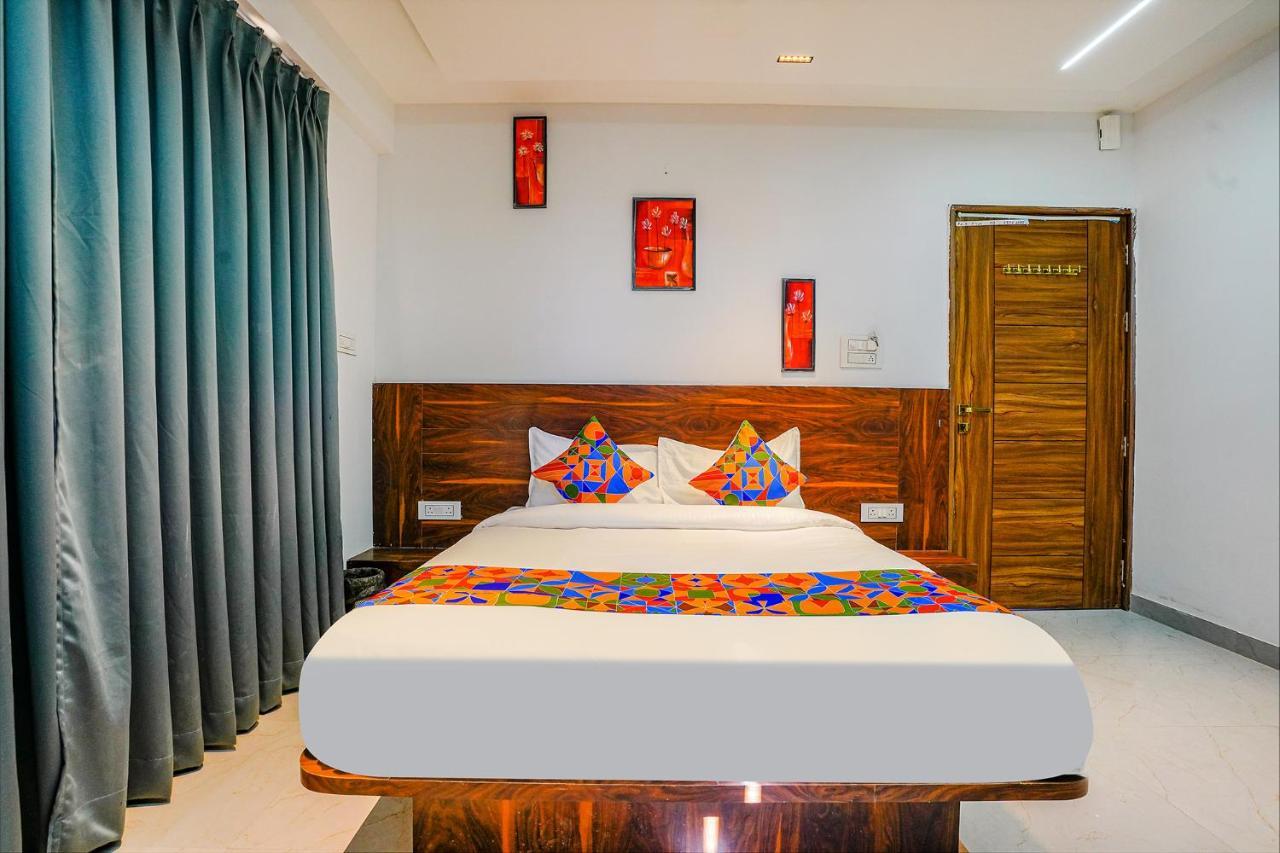 Fabhotel Crystal Inn - Nr Suvarndeep Chowk Pimpri-Chinchwad Exterior foto